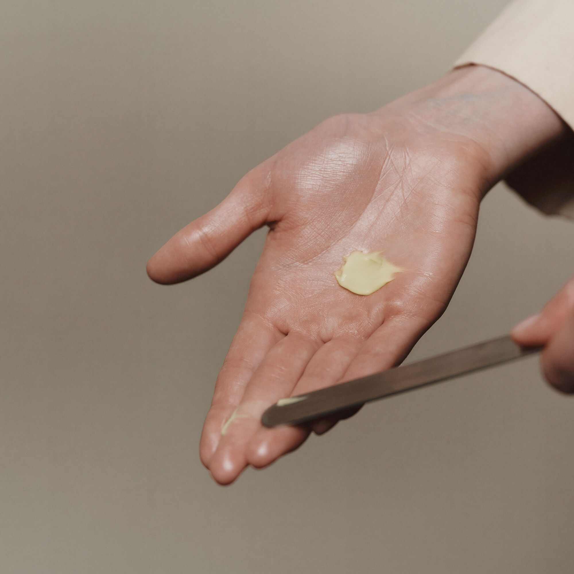 山茶核仁滋潤面霜