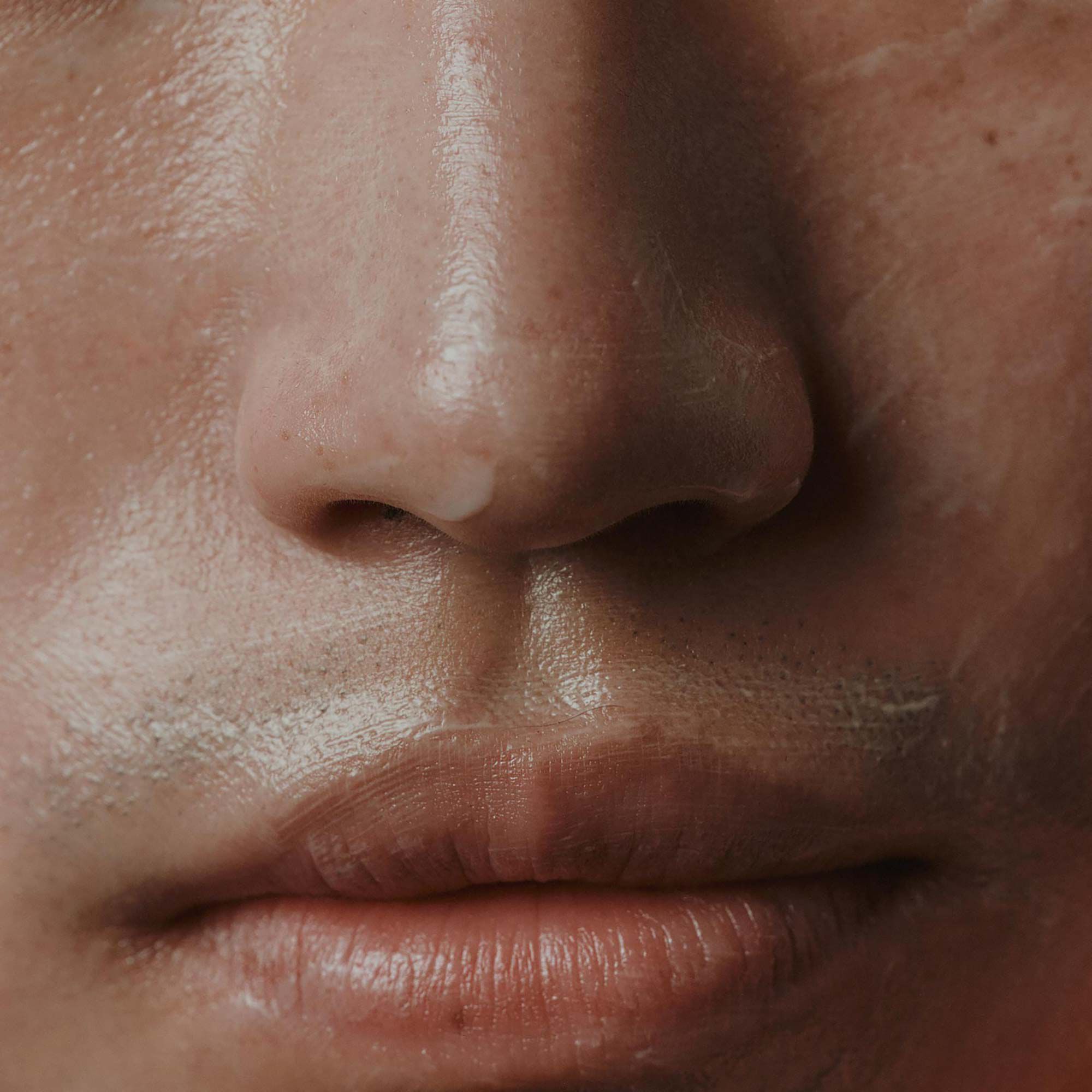 覓靜保濕精華乳