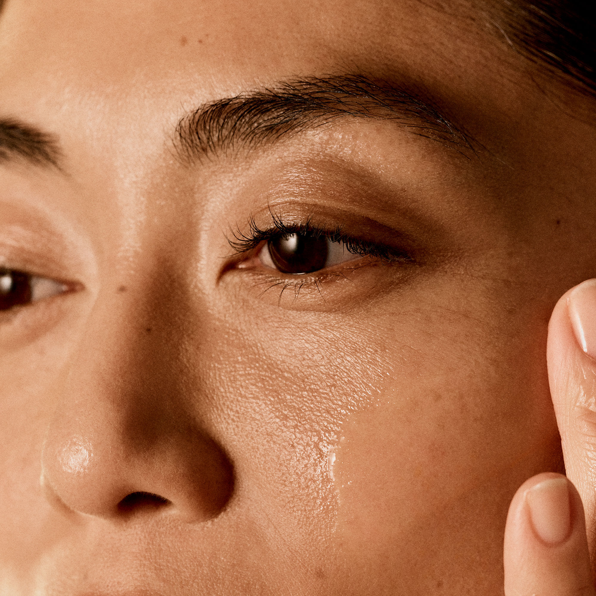 澄瑩面部精華素