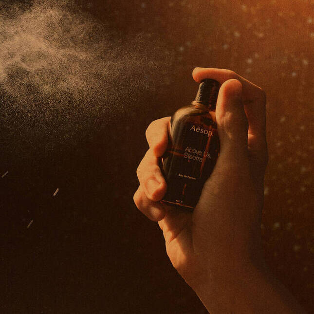 蒼穹之上．引香水