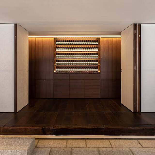 Second Image on Carousel