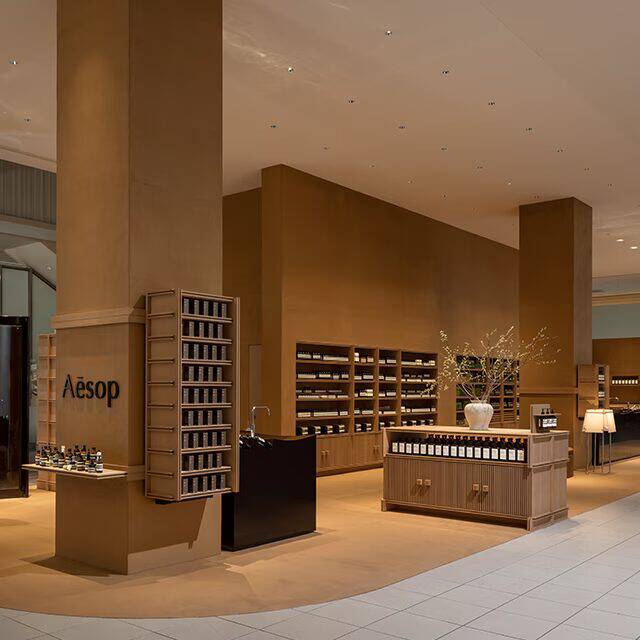 First Image on Carousel