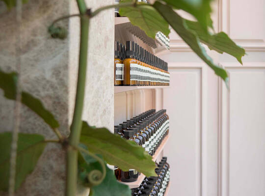 The story of Eleos Nourishing Body Cleanser Image